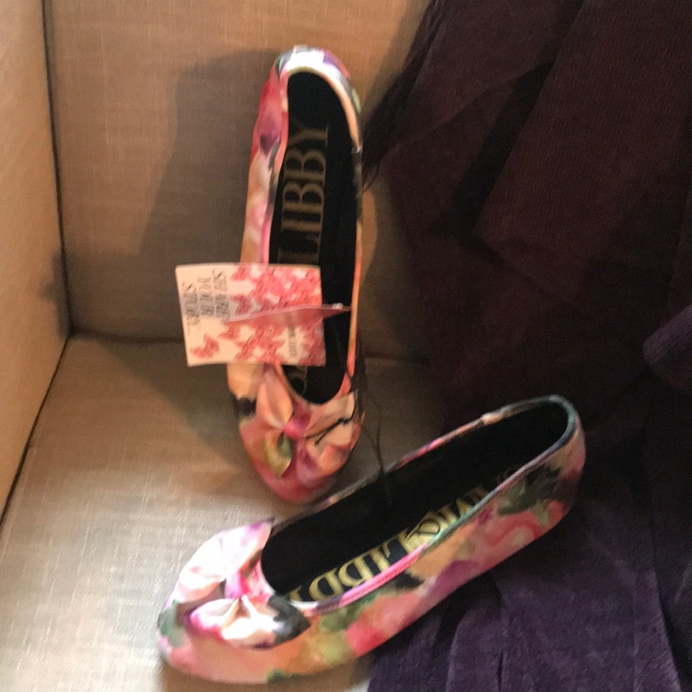 ****SOLD****Sam&Libby Ballet Slippers - Picture 2 of 4